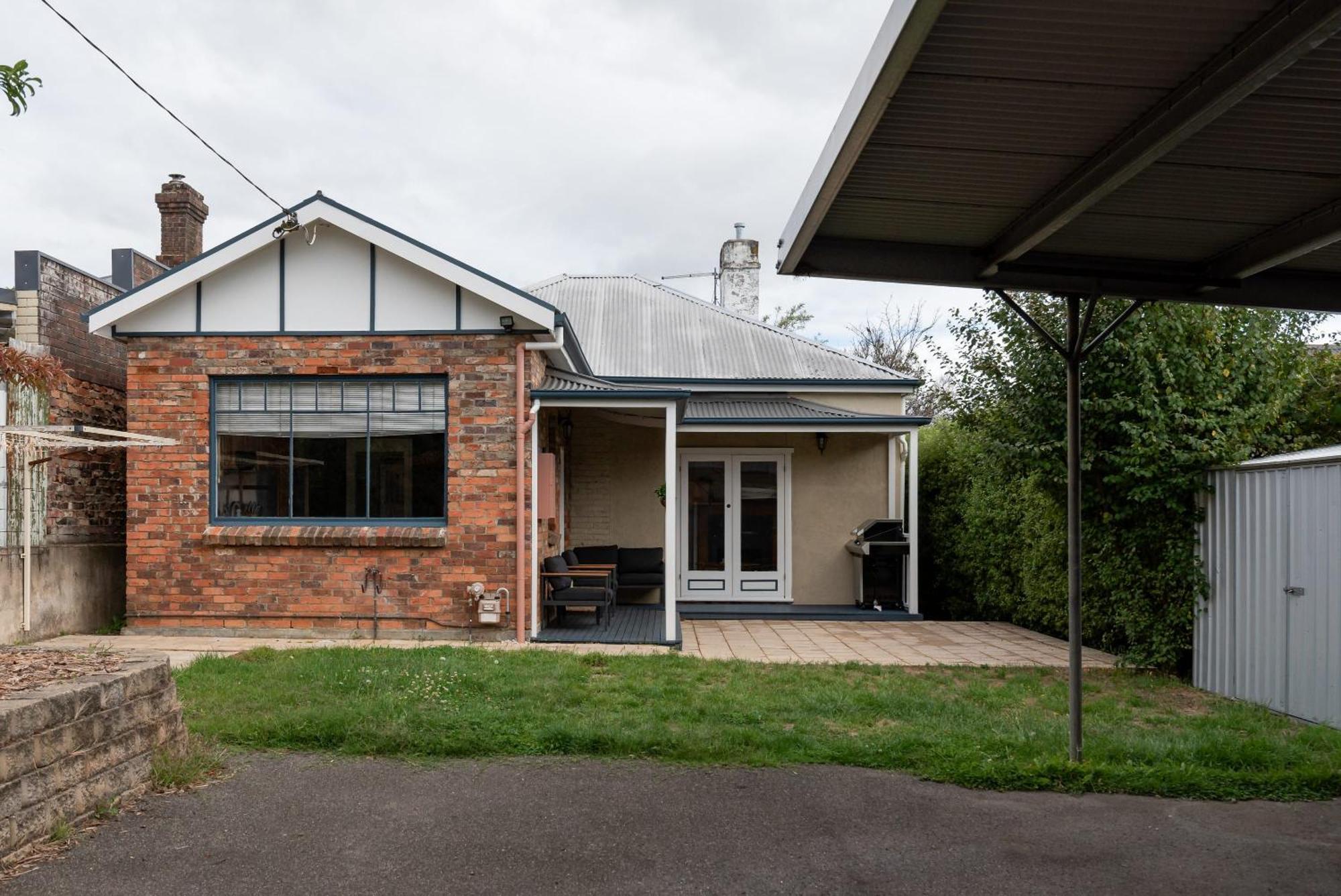 Walter Cottage As Cosy As It Is Convenient 朗塞斯顿 外观 照片